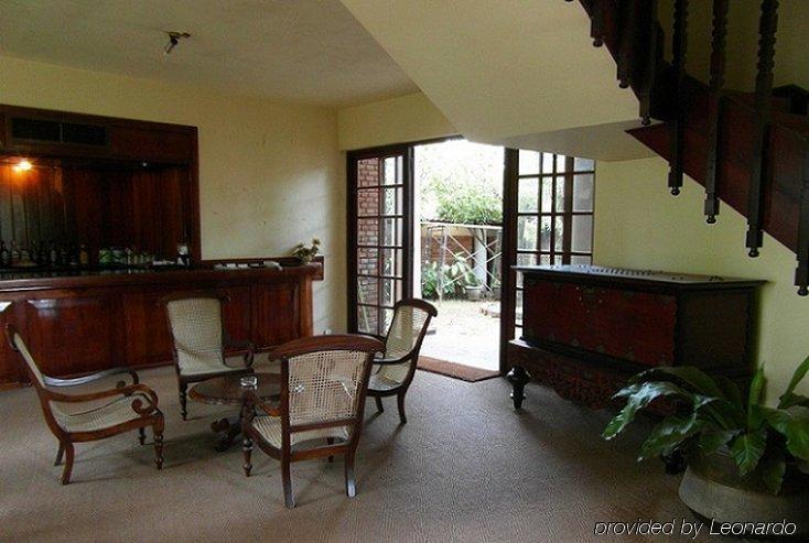 Yoho Rivi Ras Hotel Dehiwala-Mount Lavinia Interno foto