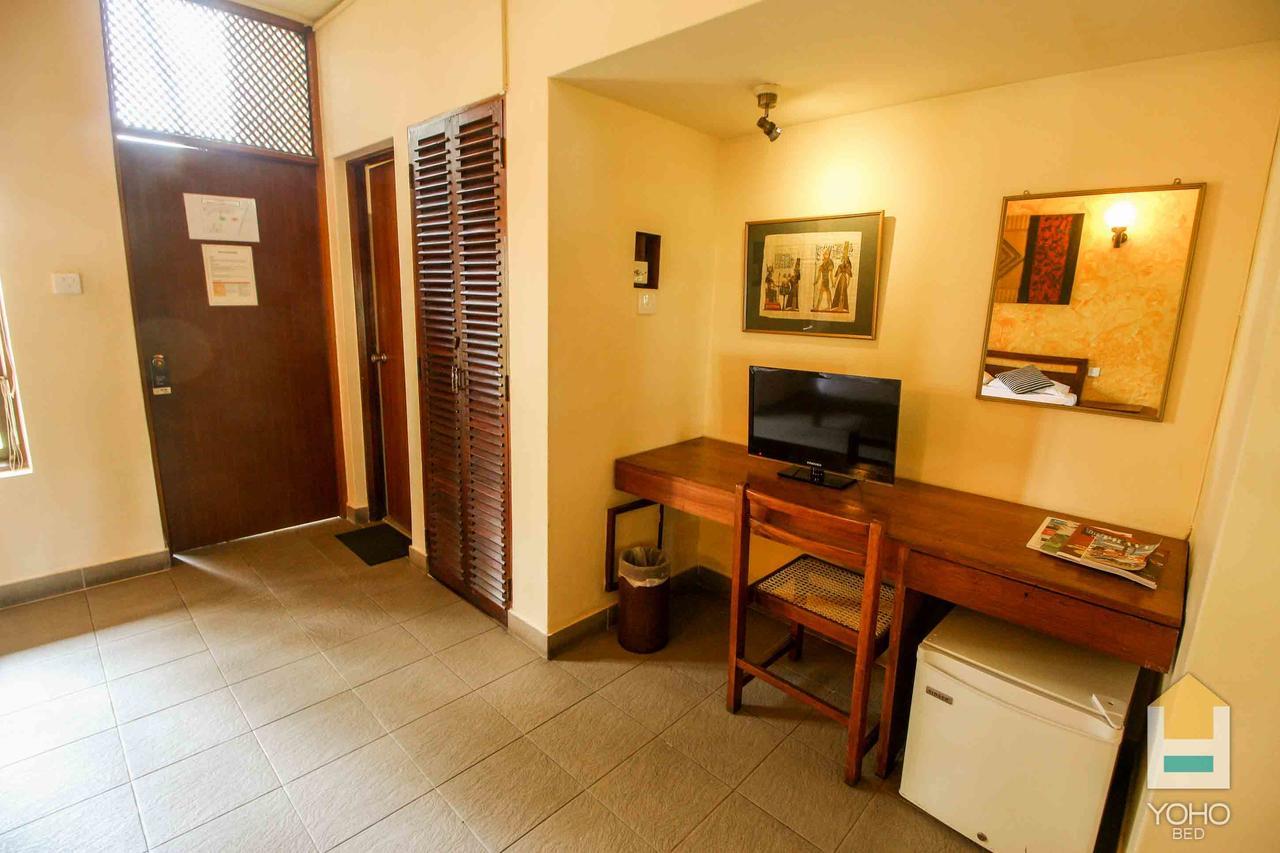 Yoho Rivi Ras Hotel Dehiwala-Mount Lavinia Esterno foto